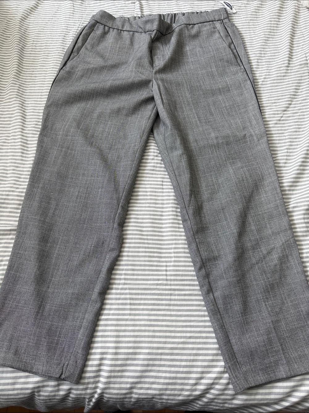Womens Gray Plaid Dress Pants